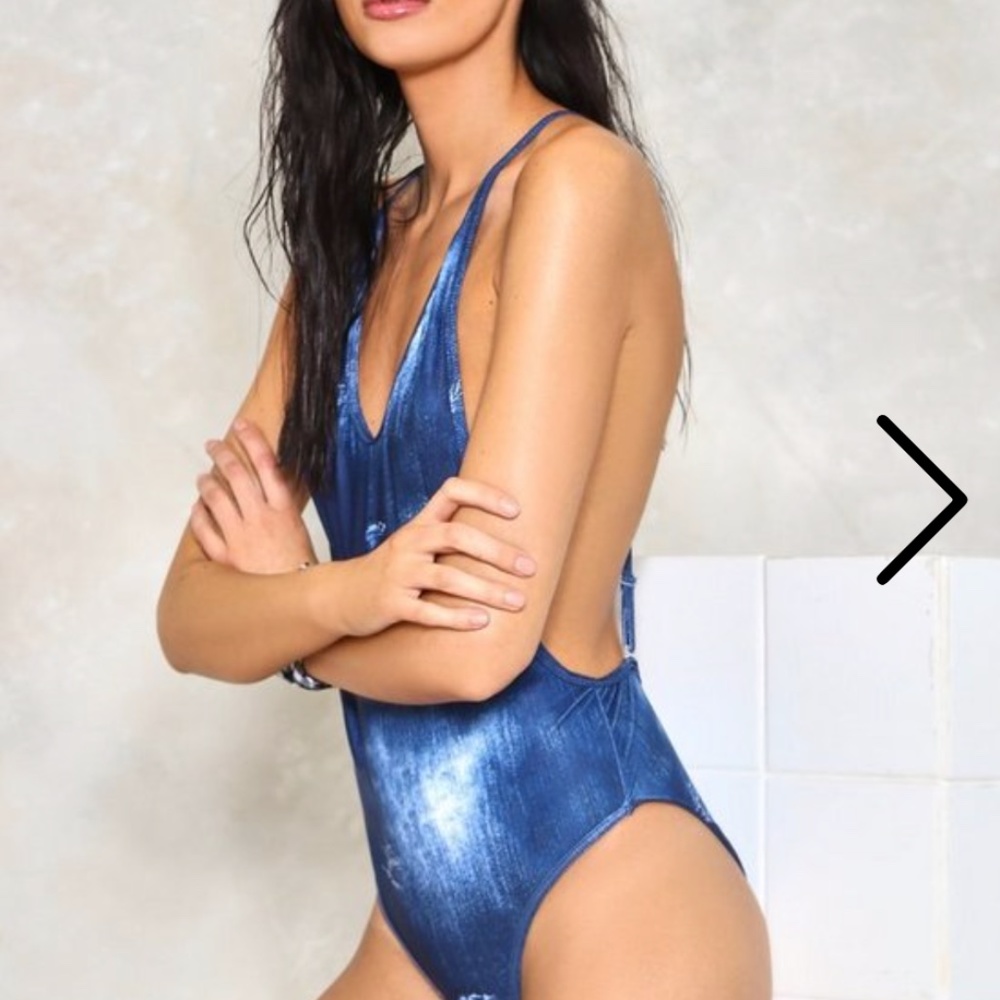 Deep End Swimsuit - Picture 3 of 4